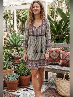 Knox Rose Boho Bell Sleeve Dress Extra Small